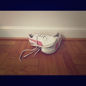 BRAND NEW Puma Sneakers